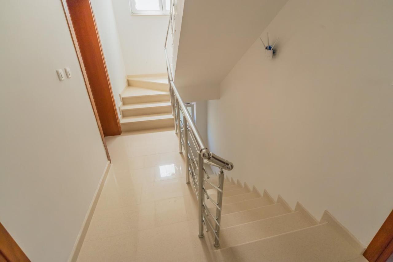 Grejm Lux Family Apartments Petrovac Bagian luar foto