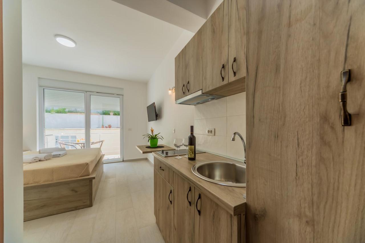 Grejm Lux Family Apartments Petrovac Bagian luar foto