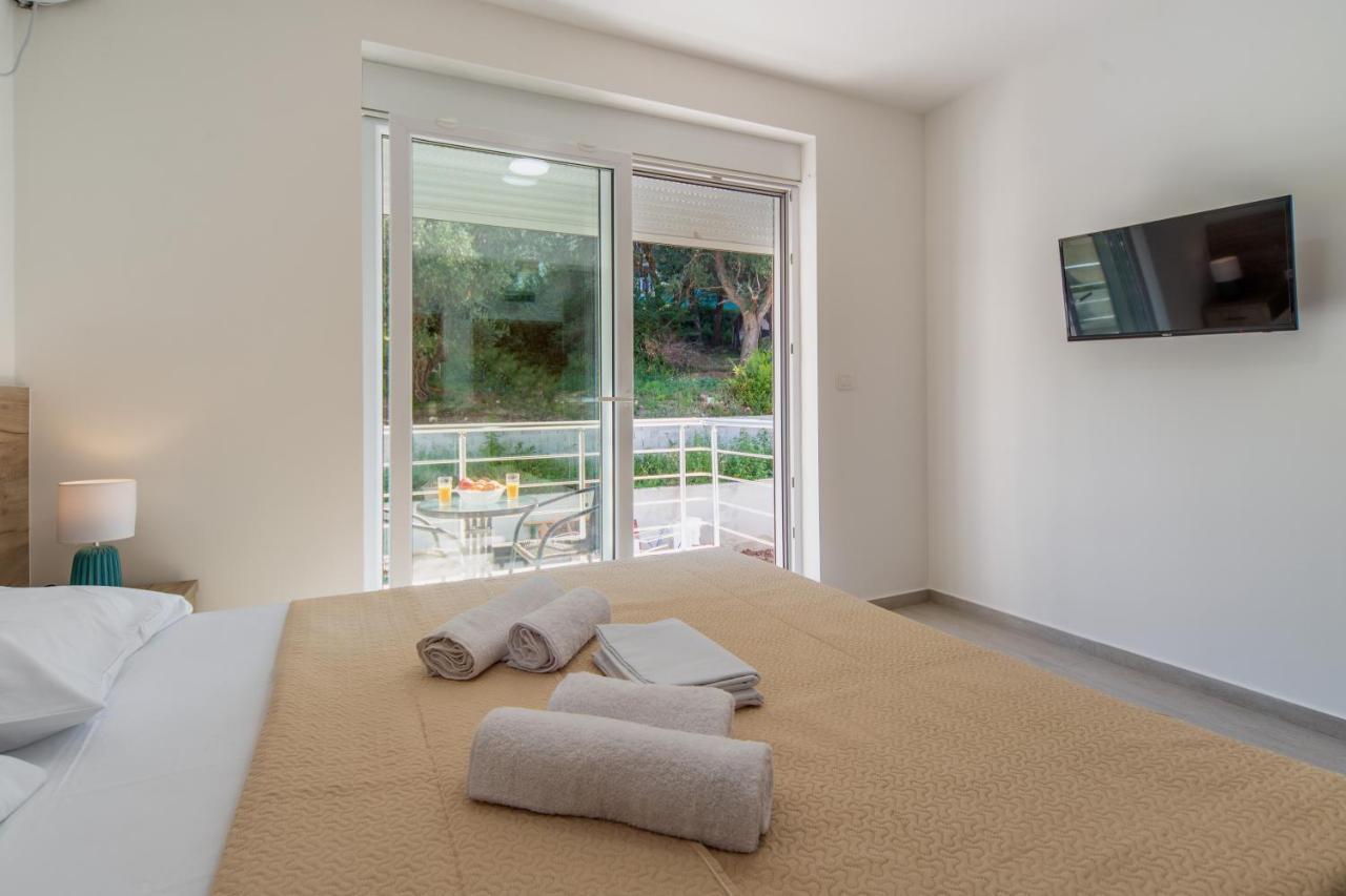 Grejm Lux Family Apartments Petrovac Bagian luar foto