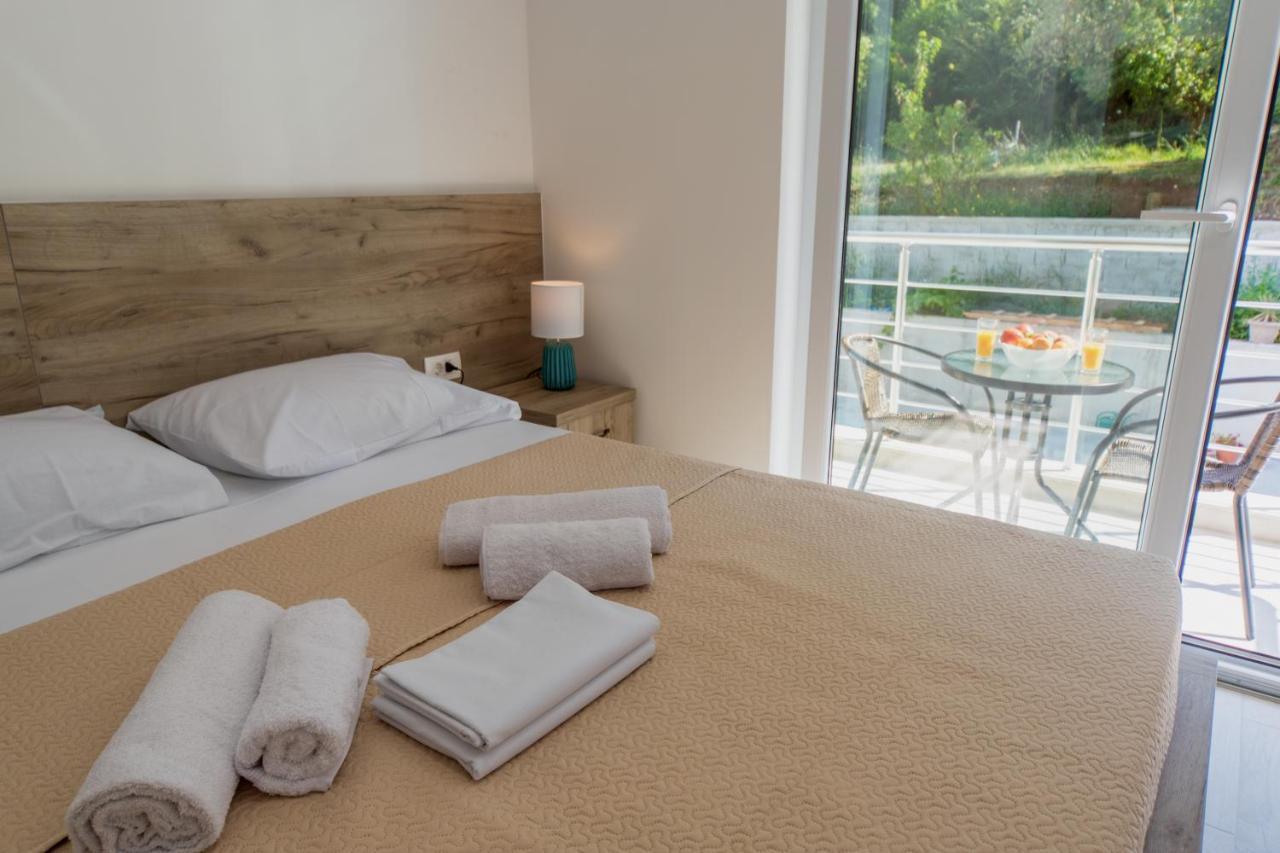 Grejm Lux Family Apartments Petrovac Bagian luar foto