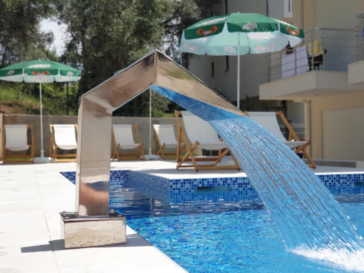 Grejm Lux Family Apartments Petrovac Bagian luar foto